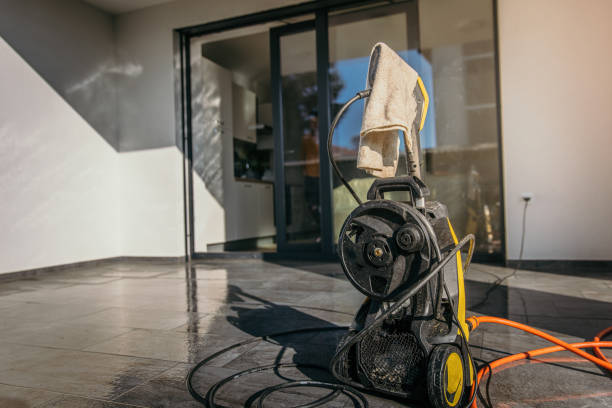 Best Sign and Awning Cleaning  in Lochmoor Waterway Estates, FL